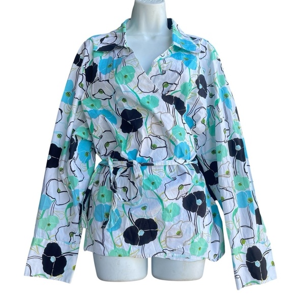 Lane Bryant Tops - Lane Bryant Floral Wrap Top Women's Plus Size 26/28 Button-Up Shirt Multicolor
